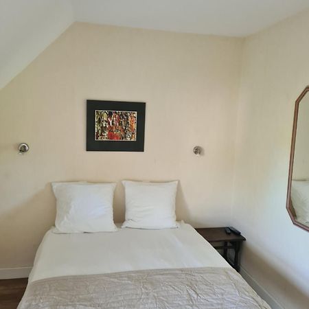 Hotel Saint Julien Aux Bois Luaran gambar