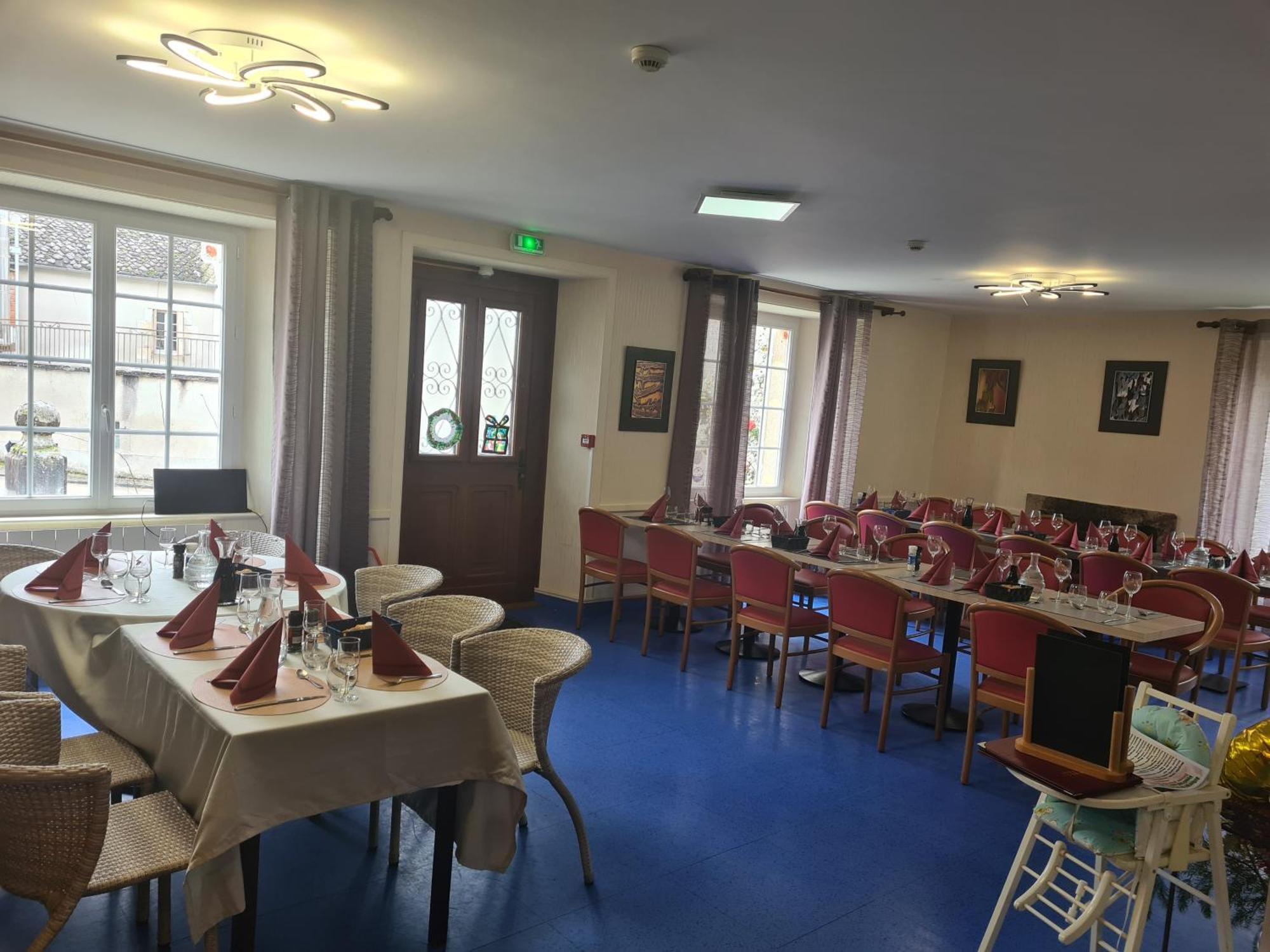 Hotel Saint Julien Aux Bois Luaran gambar